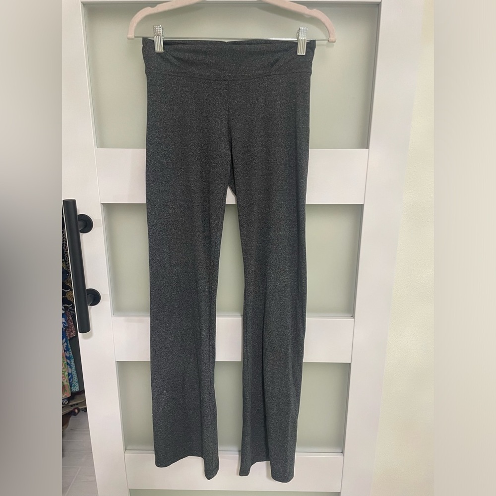 🧑🎄🌙 Victoria Sport gray wide bottom sports pants SZ S